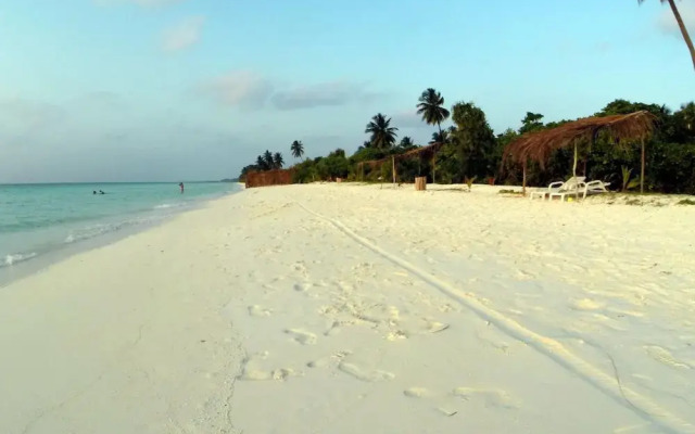 Amra Palace Laamu
