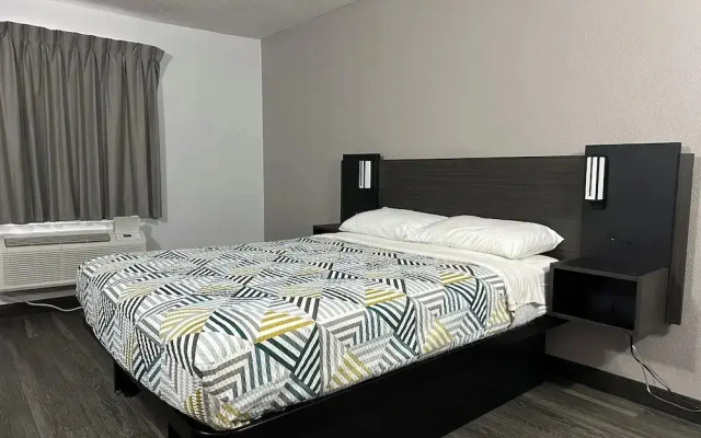 Econo Lodge Omaha