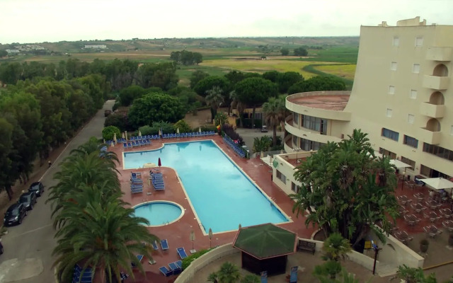 Paradise Beach Resort