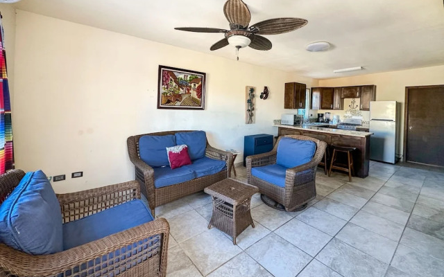 Casita With Excellent in Town Location