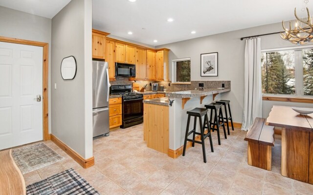 Timberfalls 1902 2 Bedroom Condo by RedAwning