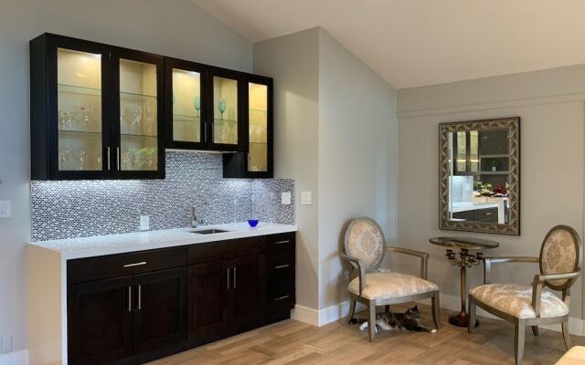 Room next to Santana Row