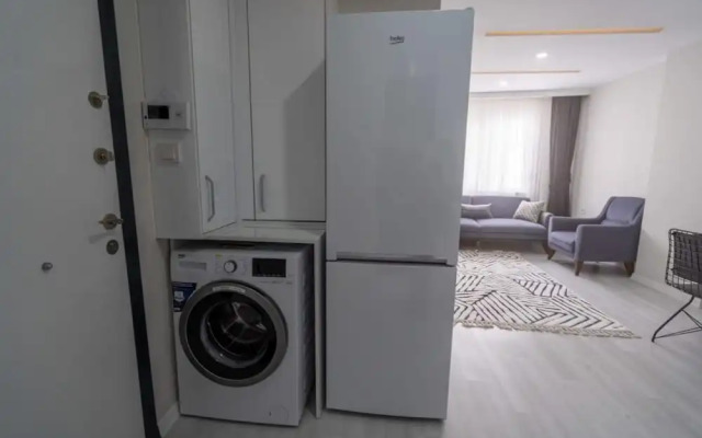 Central Flat Near Beach in Muratpasa