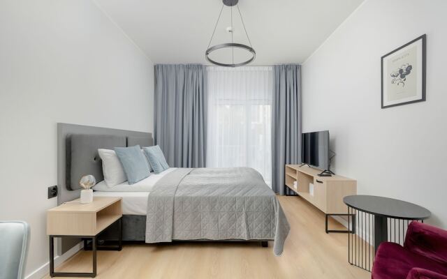 Modern Studio by Renters