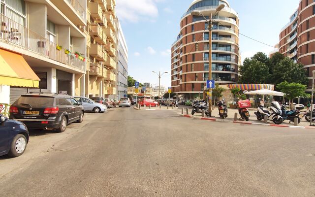 Apartment Emeraude | 2BR | Tel Aviv | Florentin | Ma'on St | #TL16