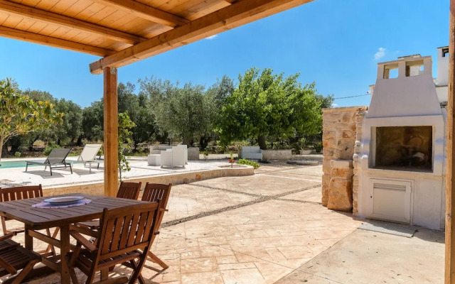 Trulli Isabella by Wonderful Italy