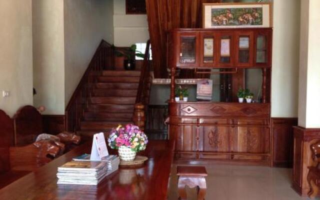 Amphon Hotel