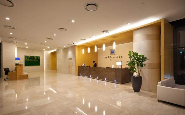 Hidden Bay Hotel