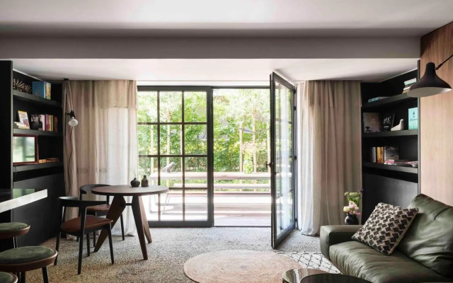 Loft Living Garden Suite