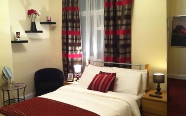 Royal Guest House by Saba