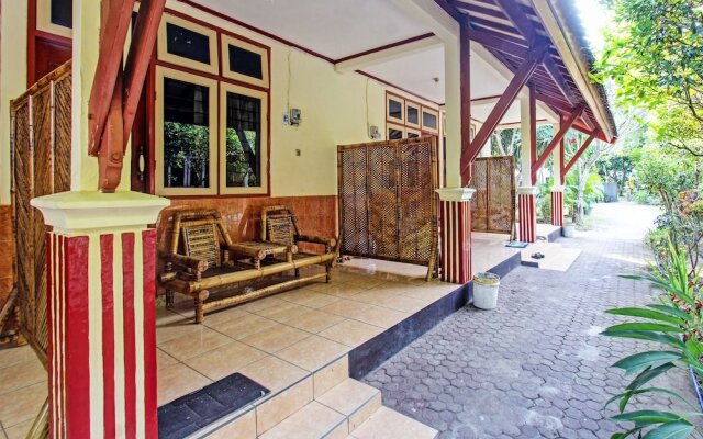 OYO 92710 Losmen Tjabe Merah