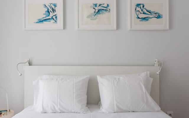 Penha1 · Lisbon's Charming and Bright Apartment