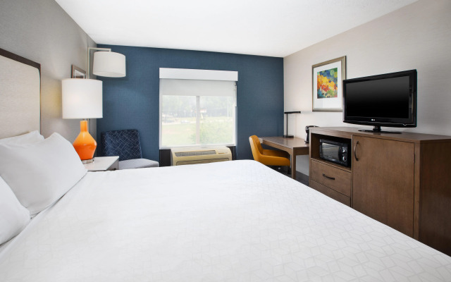 Holiday Inn Express & Suites Kent - University Area by IHG