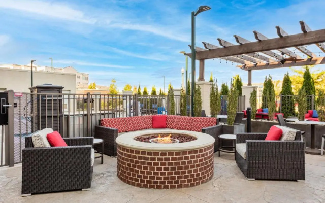 Residence Inn by Marriott Franklin Berry Farms