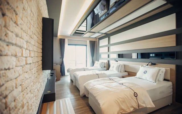 Burhaniye Marina Boutique Hotel