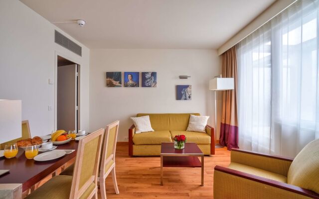 Отель Clarion Paris CDG Airport