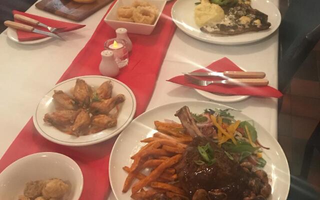 Emerald Central Hotel