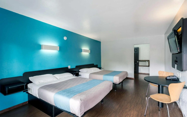 Motel 6-Missoula, MT - University