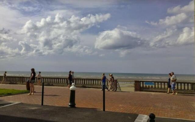 Nice Flat 50M Beach & Center