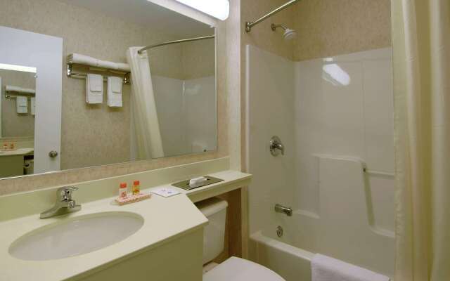 Howard Johnson by Wyndham Williamstown