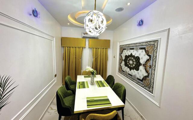 Pharrel Diplomatic Plus 3 Bedroom Suite