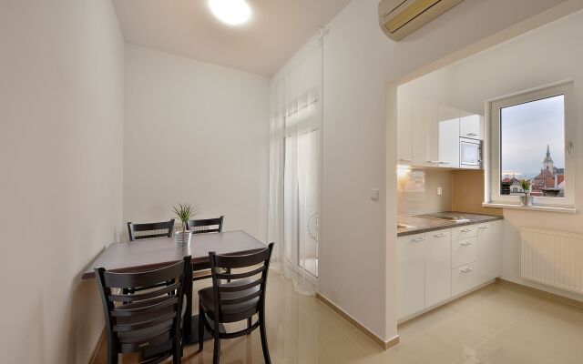 Ambiente Serviced Apartments-NamestieSNP