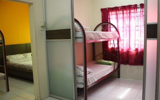 Teratai Homestay  Vista Impiana