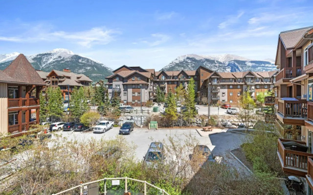 ⭐️ Luxury Mountain View Studio in Canmore ⭐️