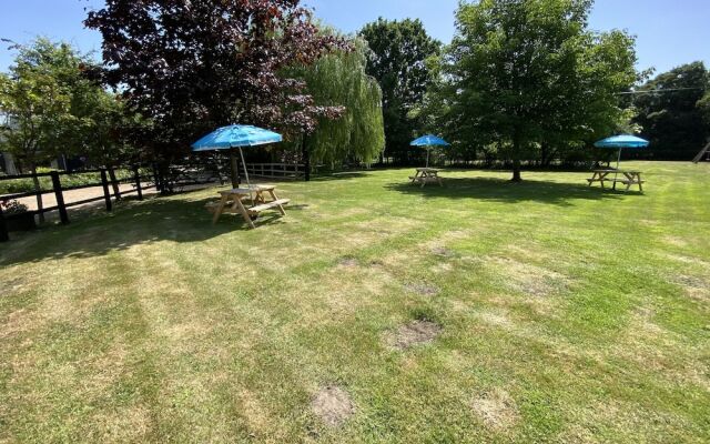 Brundish, Suffolk Large 4-bed Barn Stunning!