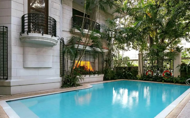 Orchid Garden Suites