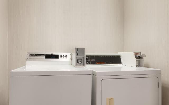 Holiday Inn Express Hartford South - Rocky Hill by IHG
