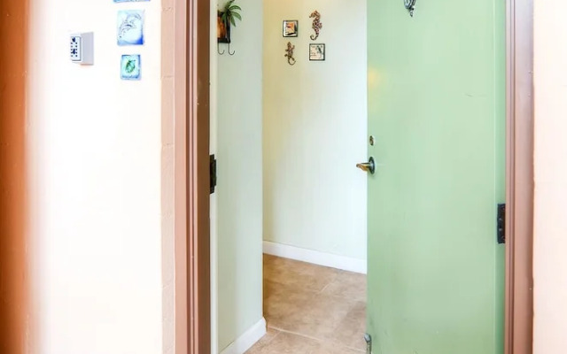 Oceanview Kailua-kona Condo With Private Balcony!