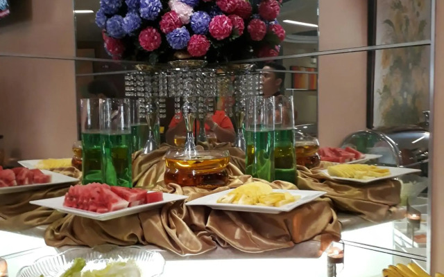Allure Hotel & Suites