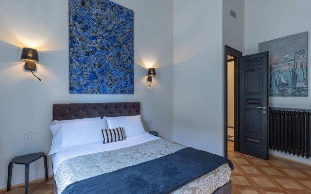 Cavour 83 Prestige House