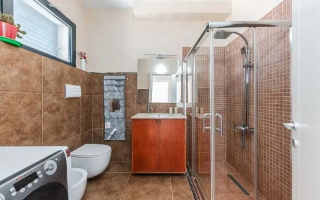 2-br Apartment Close to Radio Shkodra Roger That