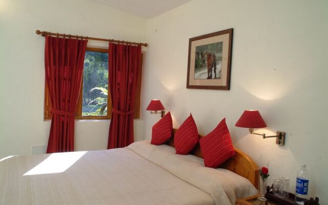 Tiger's Den Resort Bandhavgarh