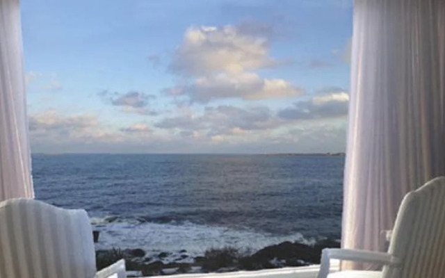 The Quarterdeck Inn by the Sea