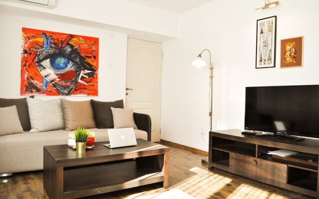 Homey - Strada Batistei 9