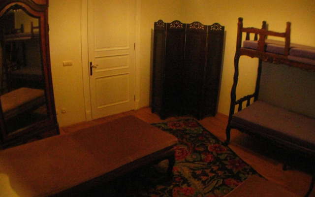 Chambers Of The Boheme - Hostel