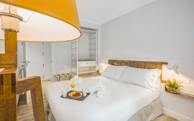 Stay U-nique Apartments Fabra i Puig