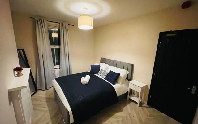 Oxford Charm Apartment-comfort in Prime Location