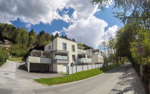 Finest Penthouse Waterside Zell am See