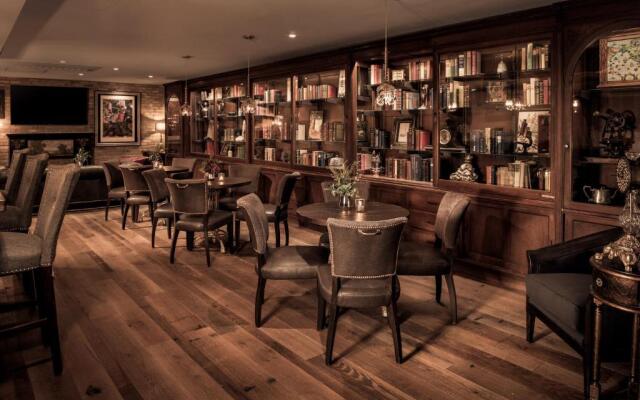 The Ivey's Hotel