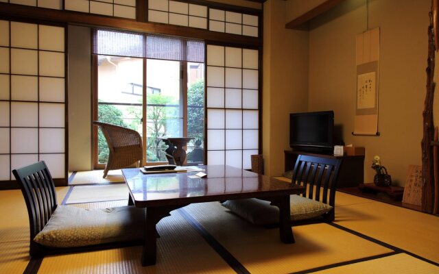 Kuhe Ryokan