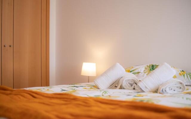 Foz Village Beach by Rent4all