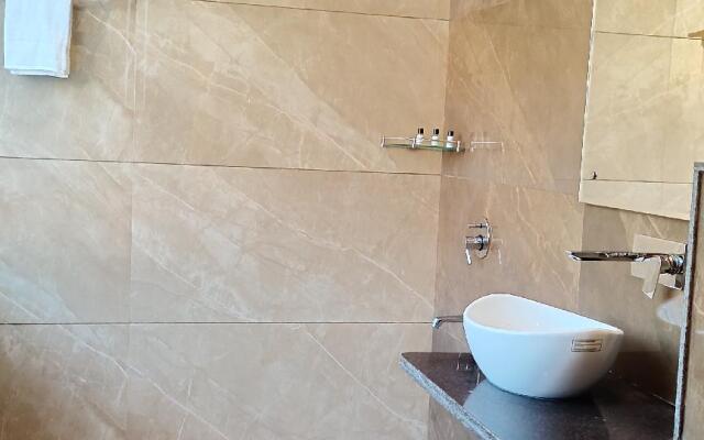 Hotel Pearl Wood By OYO Rooms