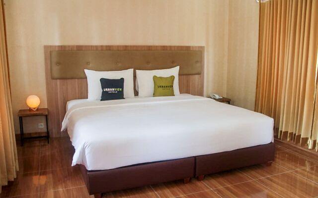 Urbanview Hotel Belitung Lodge Resto And Clube House