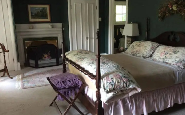 Richmond Manor Bed & Breakfast
