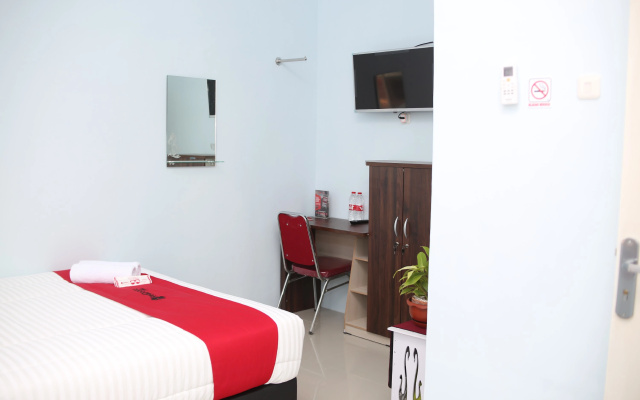 RedDoorz Syariah near Suncity Mall Madiun