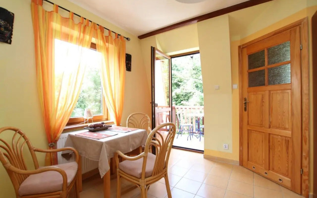 Apartment 4
